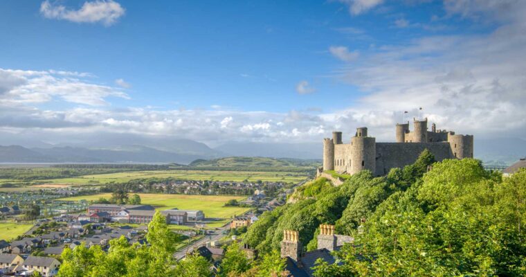 16 сказочных замков в Уэльсе, которые вдохновят вас на следующую поездку