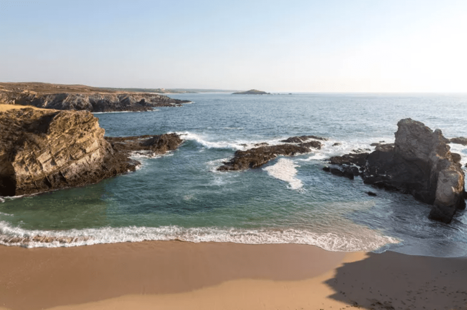 голые пляжи португалии